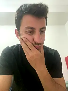 Snapshot of emredenizz07 chatting on 9, 10, 2025 emredenizz07 online show from 9, 10, 2025