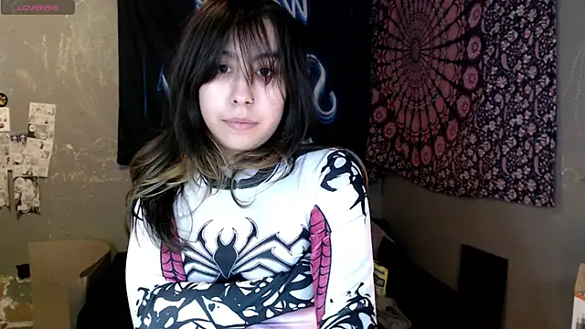 London Ray online show from 9, 10, 2025