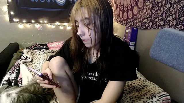Snapshot of London_Ray chatting on 25, 6, 2026 London Ray online show from 25, 6, 2026