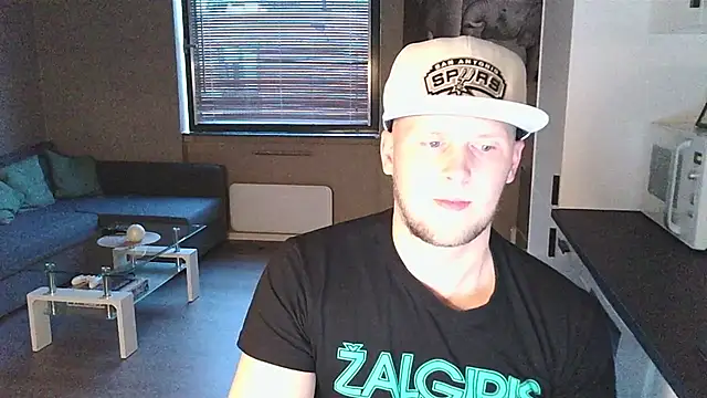 Snapshot of Dartanjanas13 chatting on 11, 9, 2025 Dartanjanas13 online show from 11, 9, 2025