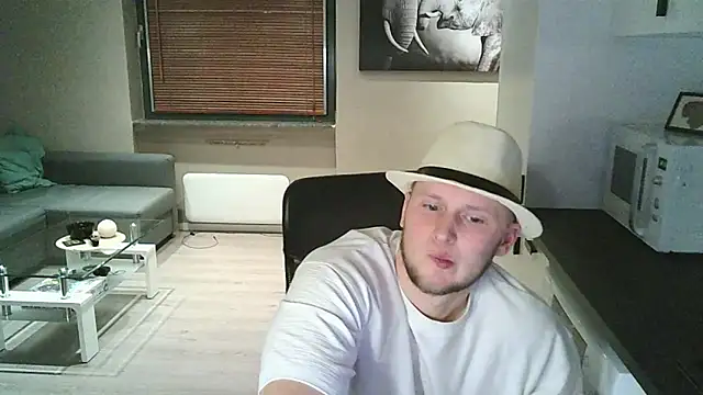 Snapshot of Dartanjanas13 chatting on 31, 10, 2025 Dartanjanas13 online show from 31, 10, 2025