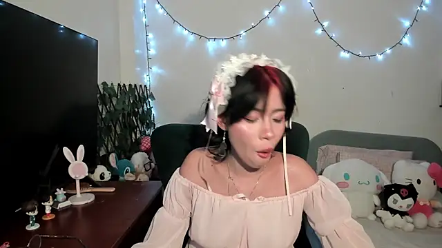 dolliette24 online show from 6, 11, 2025