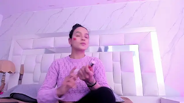 Snapshot of Maia_Park chatting on 20, 2, 2026 Maia Park online show from 20, 2, 2026