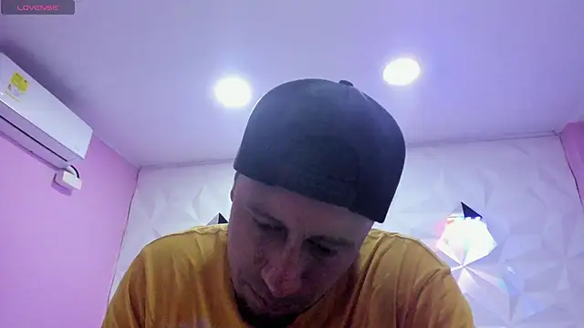 Snapshot of willou_86 chatting on 2, 10, 2025 willou 86 online show from 2, 10, 2025