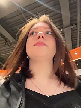 lucy-joy online show from 3, 3, 2026