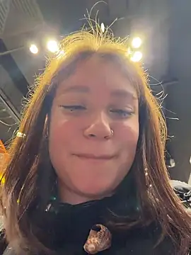 Snapshot of lucy-joy chatting on 16, 6, 2026 lucy-joy online show from 16, 6, 2026