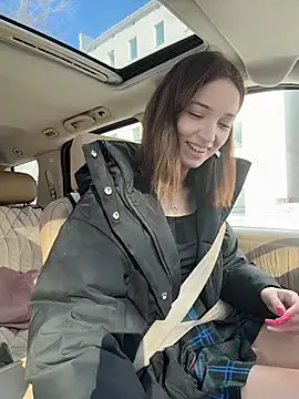 DollyTall online show from 15, 2, 2026