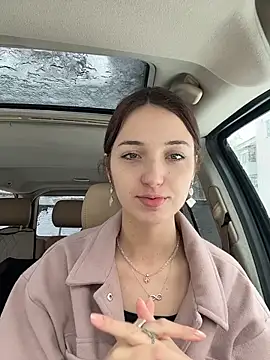 DollyTall online show from 21, 2, 2026