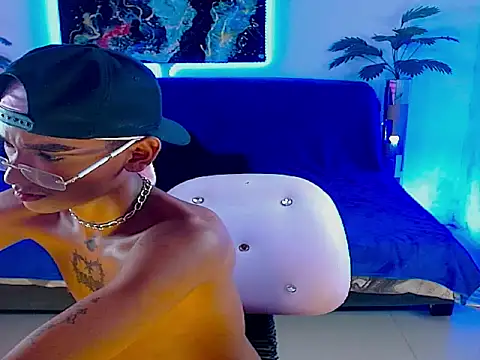 Snapshot of gabo_hotboy chatting on 14, 5, 2026 gabo hotboy online show from 14, 5, 2026