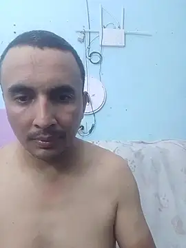 Snapshot of miroqui143 chatting on 31, 1, 2026 miroqui143 online show from 31, 1, 2026