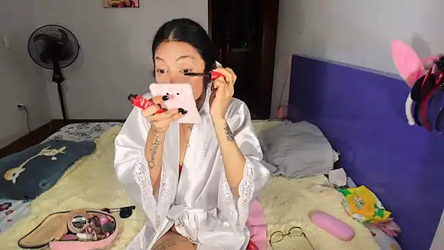 Snapshot of Anais_lux chatting on 1, 5, 2026 Anais lux online show from 1, 5, 2026