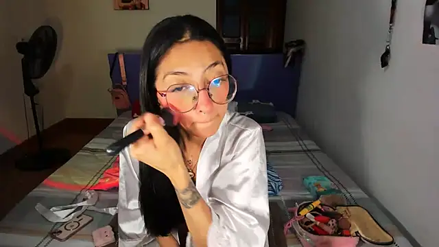 Snapshot of Anais_lux chatting on 30, 5, 2026 Anais lux online show from 30, 5, 2026