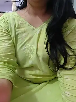 Snapshot of roshni_agrawal0 chatting on 30, 6, 2026 roshni agrawal0 online show from 30, 6, 2026