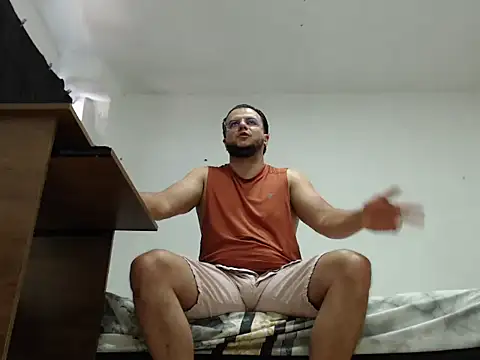 Snapshot of cloudsxxx chatting on 10, 4, 2026 cloudsxxx online show from 10, 4, 2026