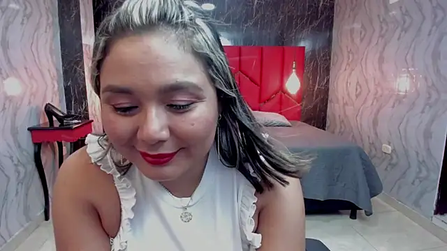 Snapshot of LatinaHoleQueen chatting on 20, 5, 2026 LatinaHoleQueen online show from 20, 5, 2026
