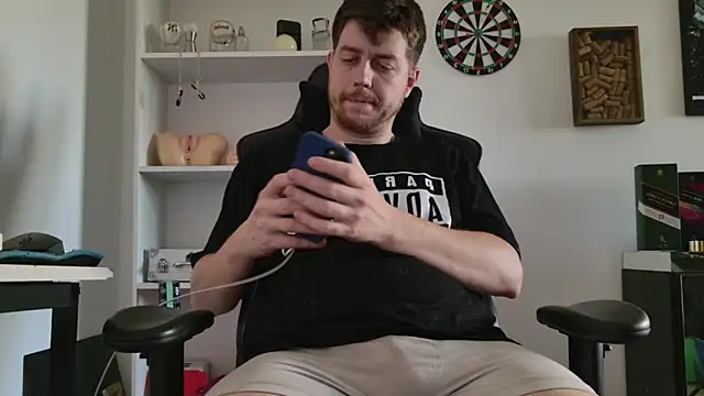 aaron nvk online show from 4, 2, 2026