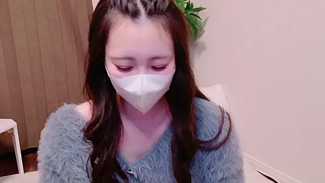 Snapshot of MOEMOE-Q chatting on 7, 10, 2025 MOEMOE-Q online show from 7, 10, 2025