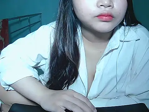 Snapshot of Lily3322 chatting on 21, 4, 2026 Lily3322 online show from 21, 4, 2026