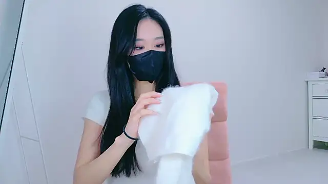 Snapshot of ramuchan_desu chatting on 10, 11, 2025 ramuchan desu online show from 10, 11, 2025