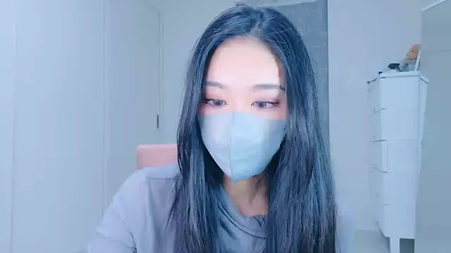 Snapshot of ramuchan_desu chatting on 2, 12, 2025 ramuchan desu online show from 2, 12, 2025