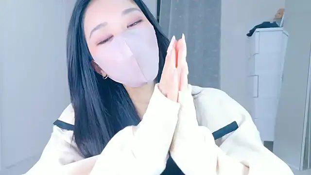 Snapshot of ramuchan_desu chatting on 4, 12, 2025 ramuchan desu online show from 4, 12, 2025