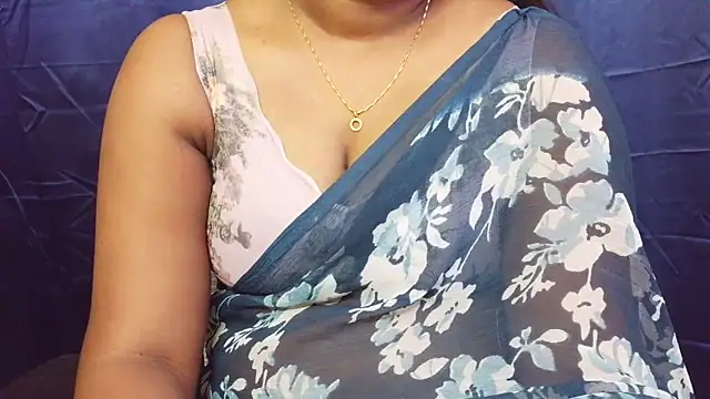 Snapshot of Pavani-Sexy chatting on 8, 6, 2026 Pavani-Sexy online show from 8, 6, 2026