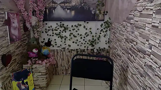 Amanda Bright  online show from 14, 10, 2025