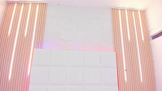 Elody rousse online show from 5, 11, 2025