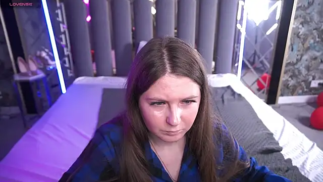 Snapshot of CraveeDoll chatting on 1, 3, 2026 CraveeDoll online show from 1, 3, 2026