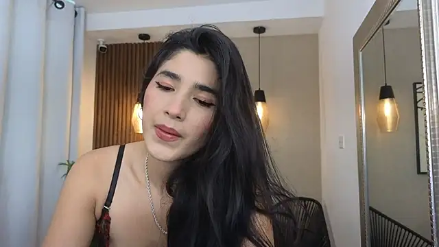 Lia Mar  online show from 12, 11, 2025