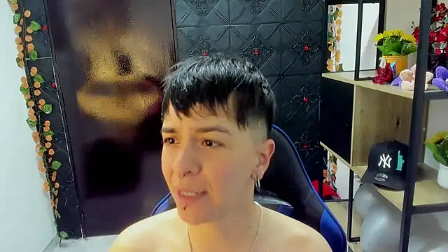  Hannah Hot online show from 7, 4, 2026