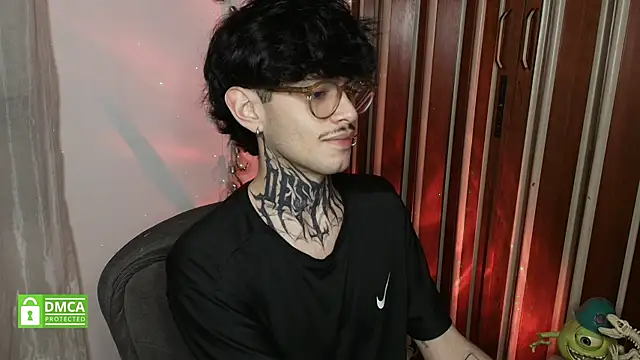 Snapshot of Mihail_leroy chatting on 9, 1, 2026 Mihail leroy online show from 9, 1, 2026