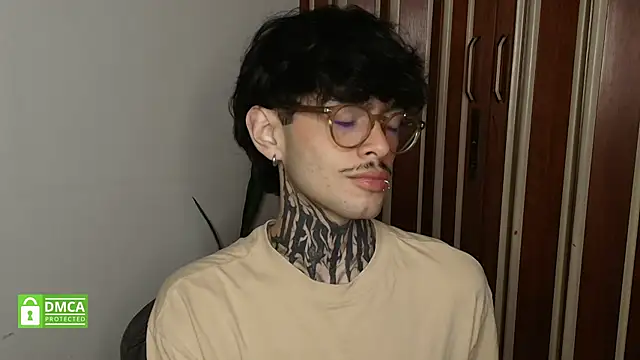 Snapshot of Mihail_leroy chatting on 14, 1, 2026 Mihail leroy online show from 14, 1, 2026