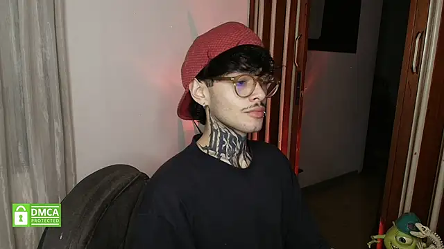 Snapshot of Mihail_leroy chatting on 15, 1, 2026 Mihail leroy online show from 15, 1, 2026