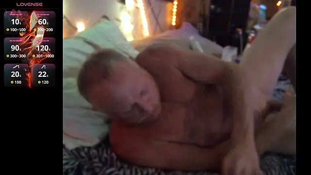 Snapshot of Pussyeat2please chatting on 24, 6, 2026 Pussyeat2please online show from 24, 6, 2026