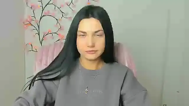 Snapshot of Lune_Moon chatting on 6, 2, 2026 Lune Moon online show from 6, 2, 2026