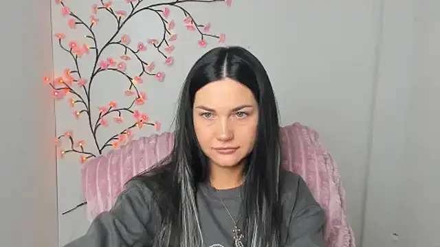 Snapshot of Lune_Moon chatting on 21, 2, 2026 Lune Moon online show from 21, 2, 2026