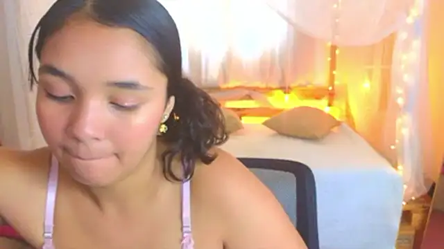 loreaniss online show from 4, 11, 2025