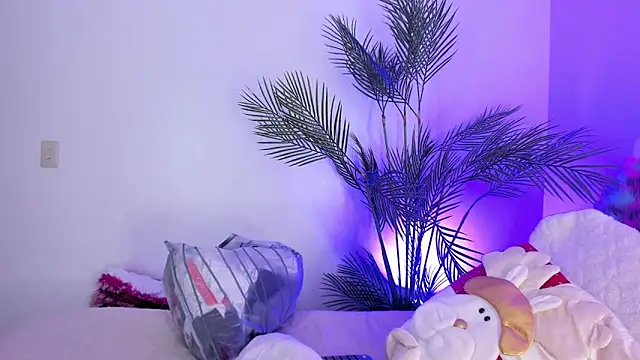 Hadid Jimenez  online show from 12, 11, 2025