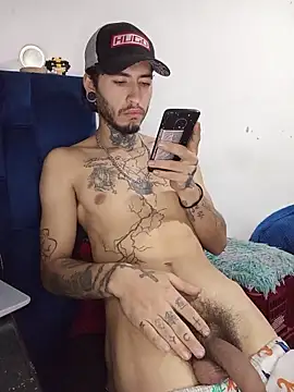 Snapshot of Tattoboy19cm chatting on 30, 6, 2026 Tattoboy19cm online show from 30, 6, 2026