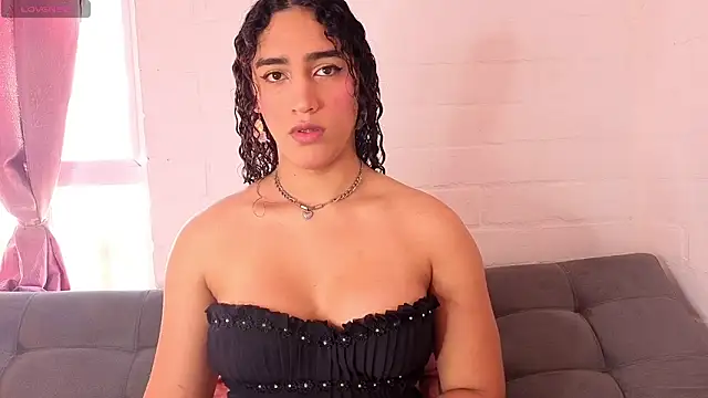 Snapshot of lunagudis chatting on 3, 12, 2025 lunagudis online show from 3, 12, 2025