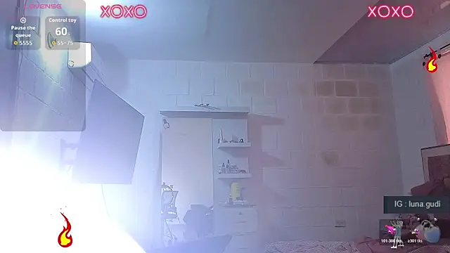 Snapshot of lunagudis chatting on 15, 12, 2025 lunagudis online show from 15, 12, 2025