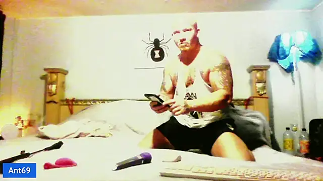 Snapshot of AntMeich6969 chatting on 6, 10, 2025 AntMeich6969 online show from 6, 10, 2025