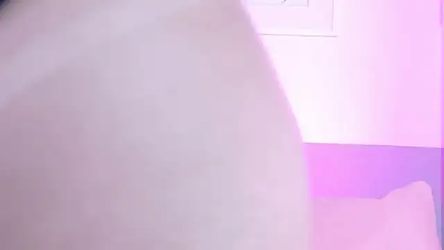 cutepetitee online show from 27, 2, 2026