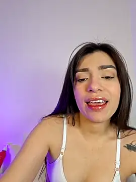 AmaiaSalvatore online show from 5, 10, 2025