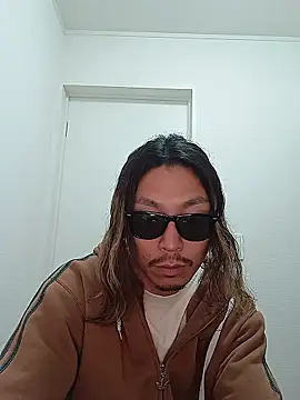 specialz0831 online show from 23, 4, 2026