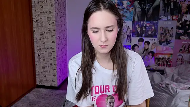 Snapshot of LucyRose3 chatting on 1, 12, 2025 LucyRose3 online show from 1, 12, 2025