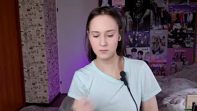 Snapshot of LucyRose3 chatting on 5, 12, 2025 LucyRose3 online show from 5, 12, 2025