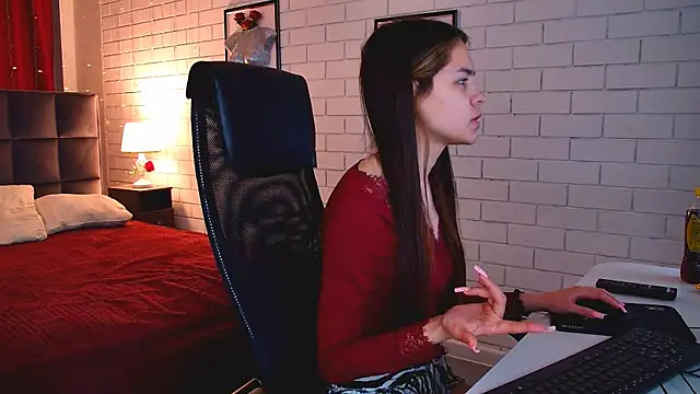 UliaNeer online show from 16, 4, 2026