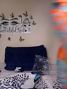 Snapshot of Young_Slut21 chatting on 19, 9, 2025 Young Slut21 online show from 19, 9, 2025